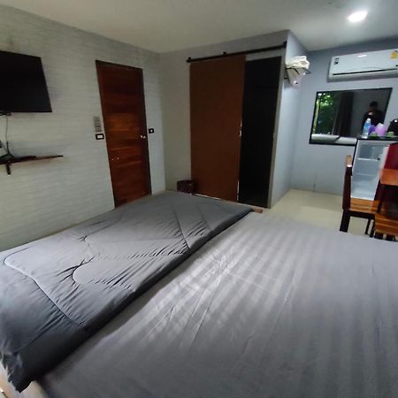 สกายวิวรีสอร์ท ชัยนาท Chai Nat Exterior foto