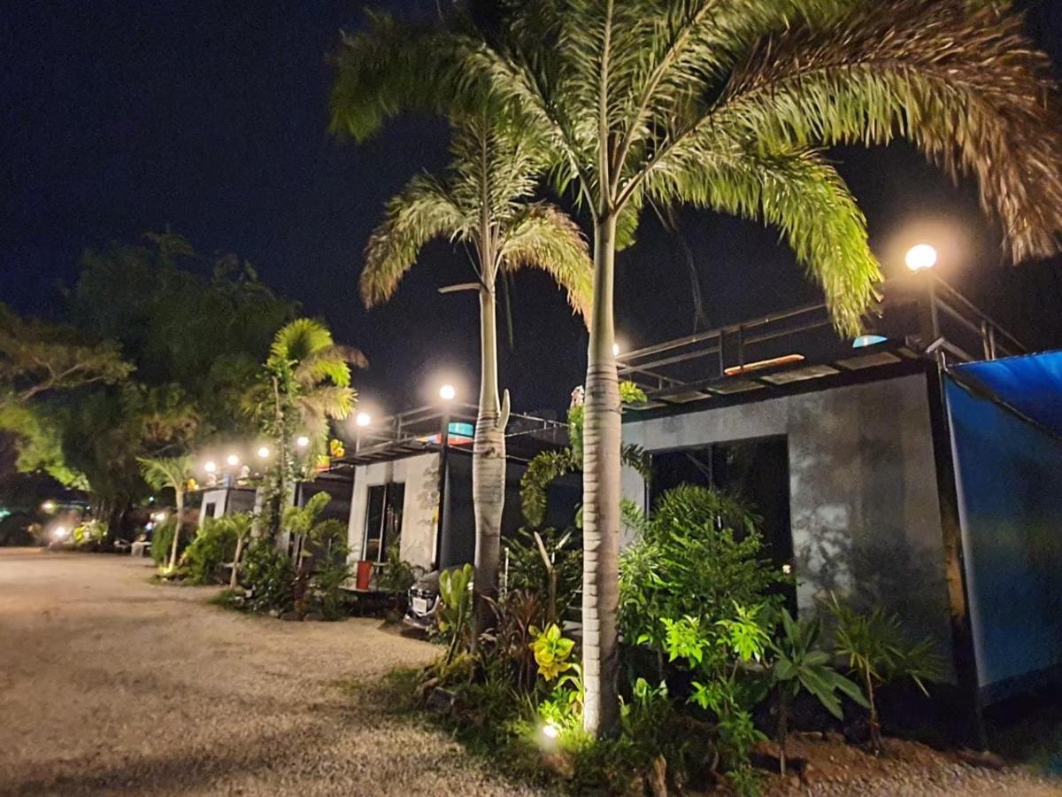 สกายวิวรีสอร์ท ชัยนาท Chai Nat Exterior foto